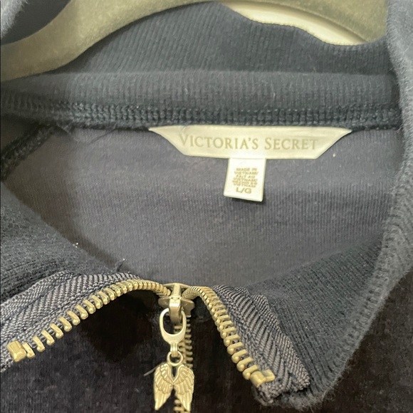 Victoria's Secret vintage navy Half-Zip Pullover - Picture 2 of 2